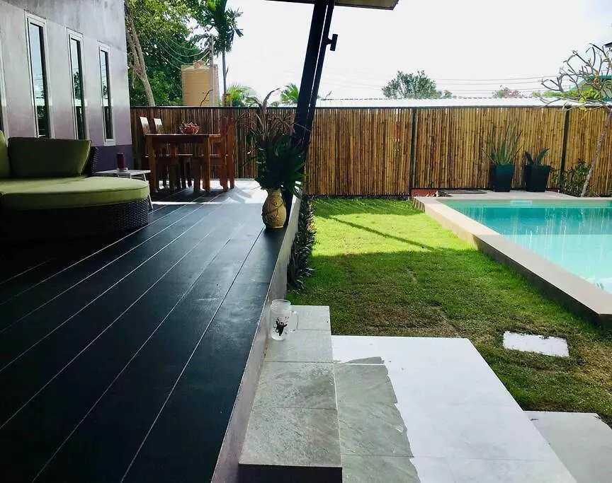 Nature Hug Pool Villa Near The Beach Ko Lanta